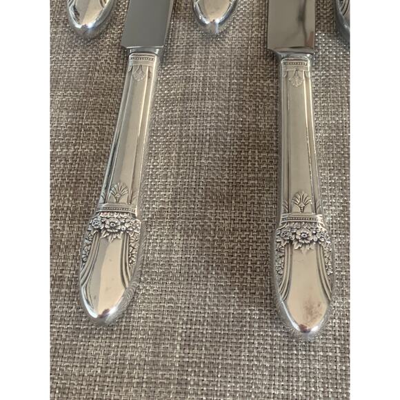 6 Dinner Knives International Silver FIRST LOVE 1847 Rogers Bros9 1/4” SILVERPLT - Picture 2 of 5